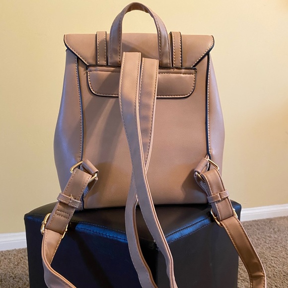 Nude Backpack - Picture 7 of 8